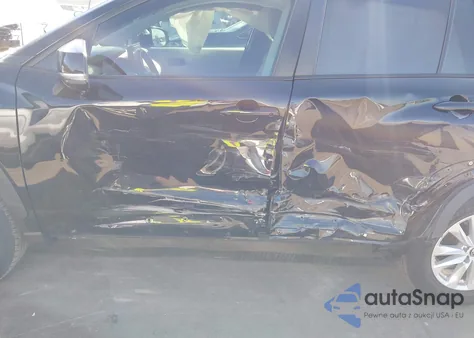 2023 Toyota Corolla Cross Le z USA, uszkodzony, nr VIN 7MUCAABG7PV070389